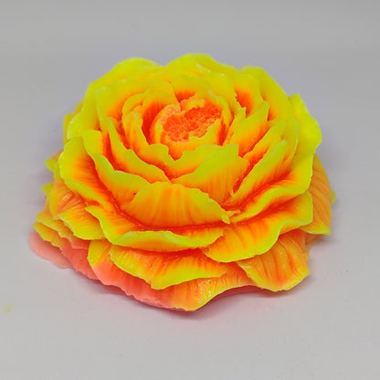 Peony Scented Candle – A Bloom of Elegance