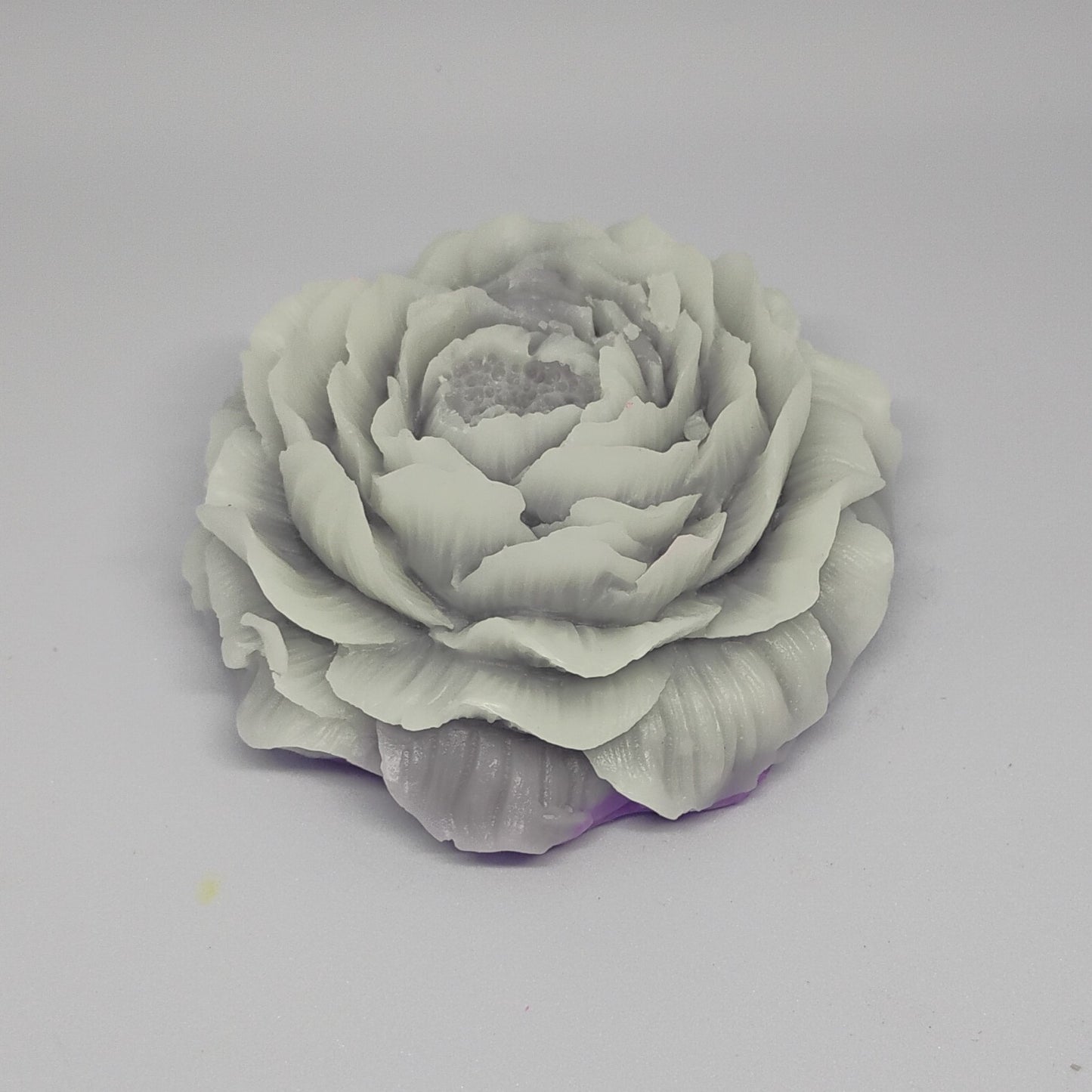 Peony Scented Candle – A Bloom of Elegance