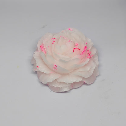 Peony Scented Candle – A Bloom of Elegance