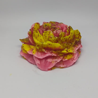 Peony Scented Candle – A Bloom of Elegance