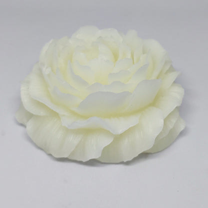 Peony Scented Candle – A Bloom of Elegance