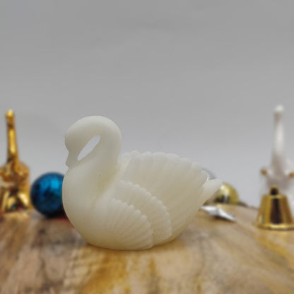Sacred Swan Decorative Candle – Symbol of Peace, Love & Elegant Living
